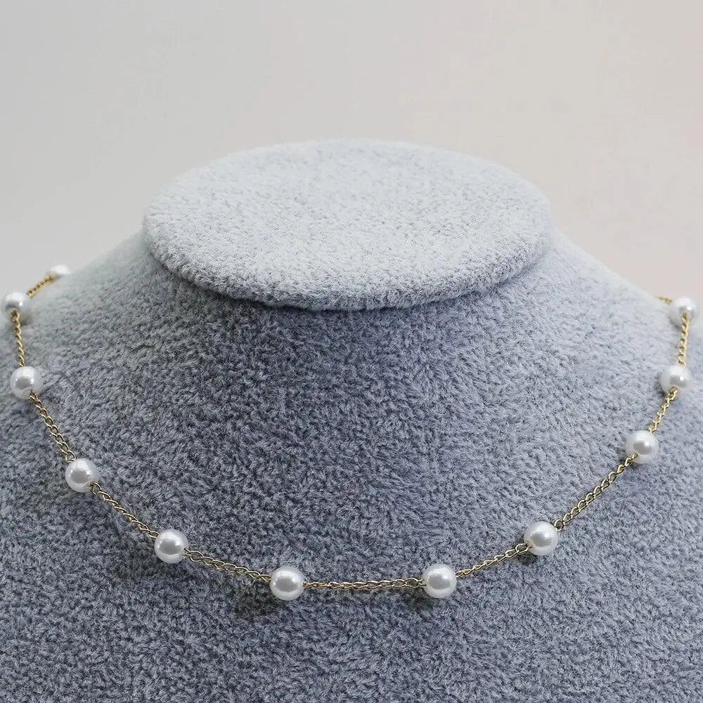 Gold Spaced Perle Chain Halskette