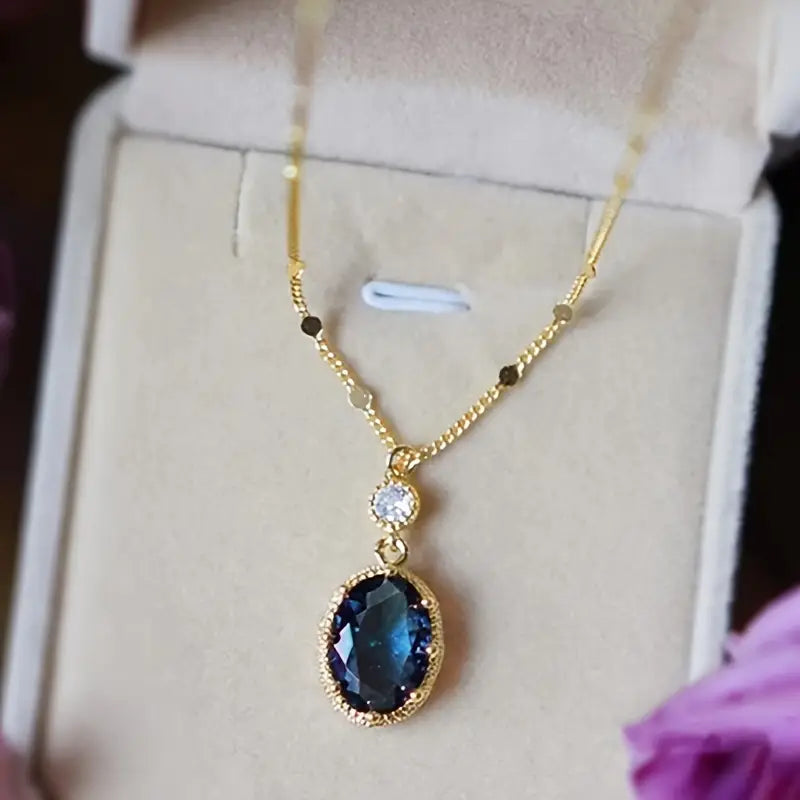 Gold Saphir Oval Drop Halskette