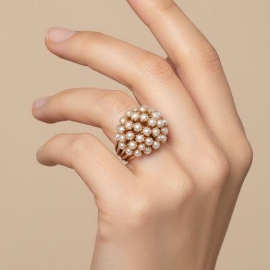 Elegant Inlaid Perle Gold Ring