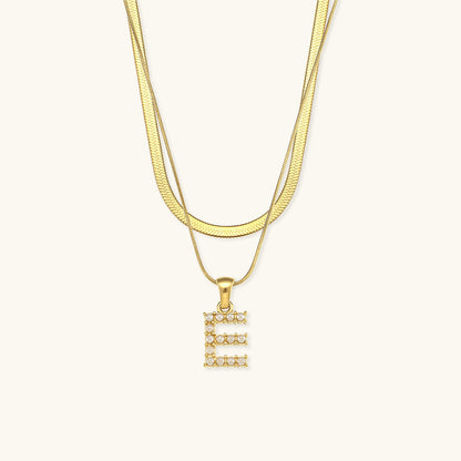 Fiona Layered Gold Initial Letter Halskette