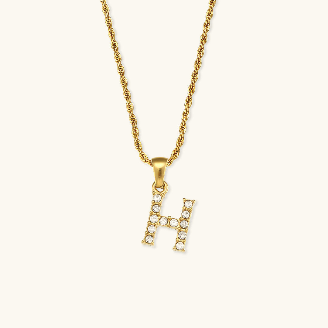 Maeve Letter Initial Diamant Halskette