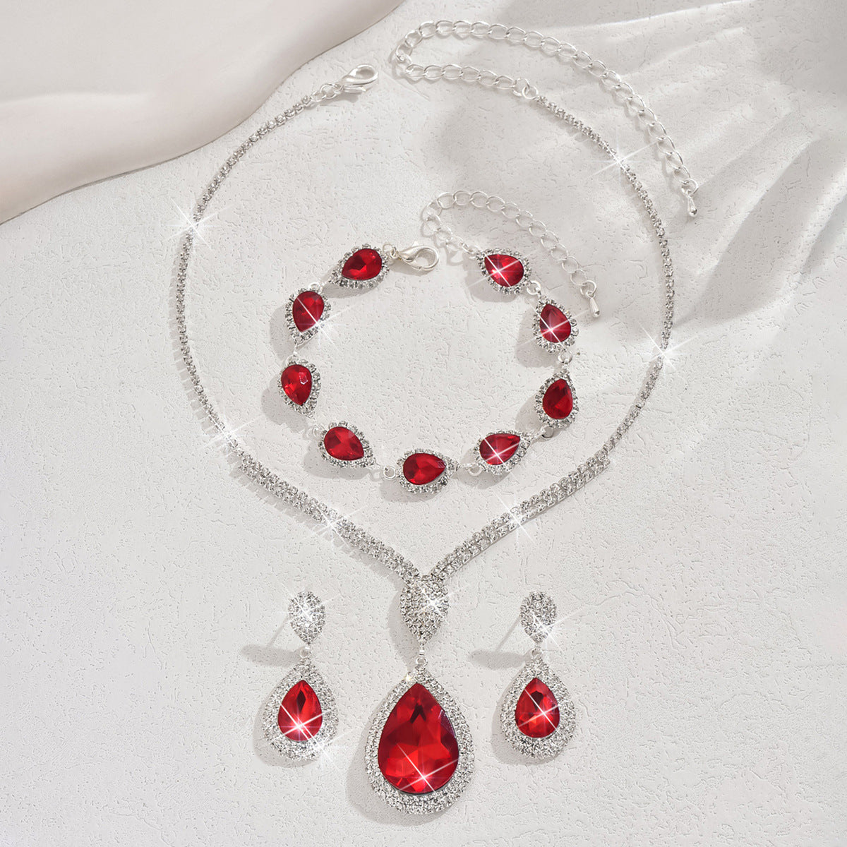 Thalira Bloodwynne Schmuckset | Weiß Gold