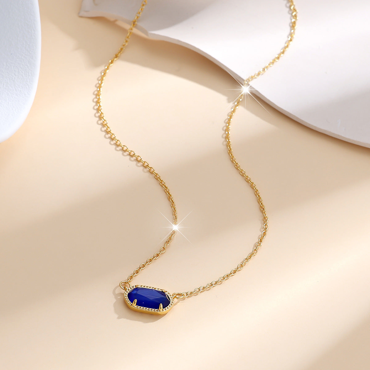 Classic Oval Saphir Halskette | Gold