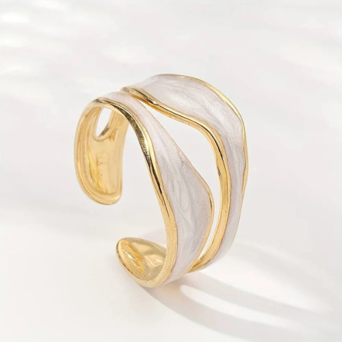 Silber and Gold Sculptural Cuff Ring