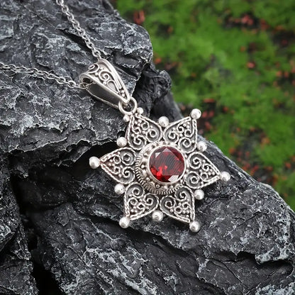 Silber Rubin Star Pendant Halskette