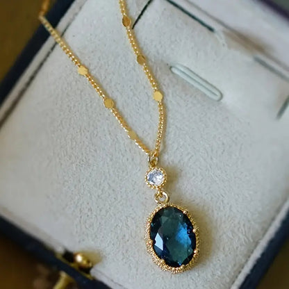 Gold Saphir Oval Drop Halskette