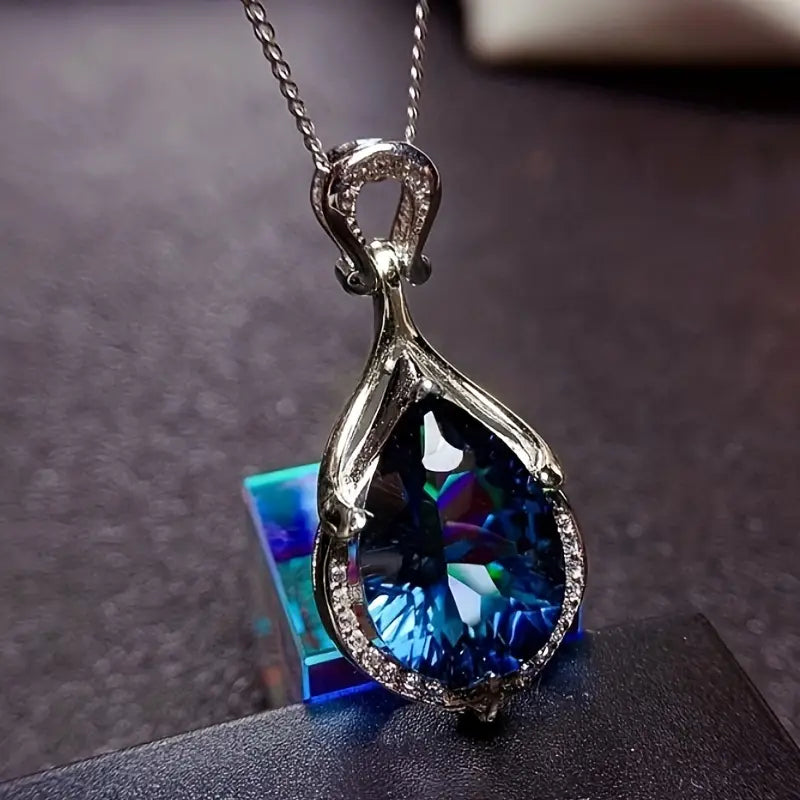 Silber Saphir Teardrop Halskette