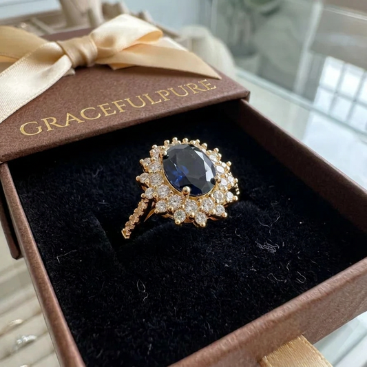 Vionne Saphirae Ring | Gold