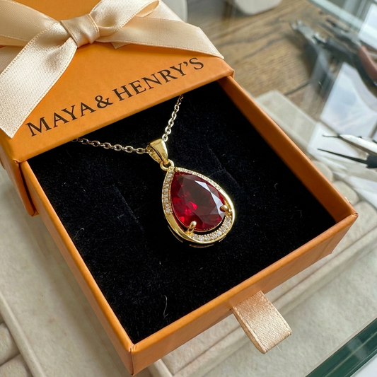 Rubin Teardrop Pendant Halskette | Gold