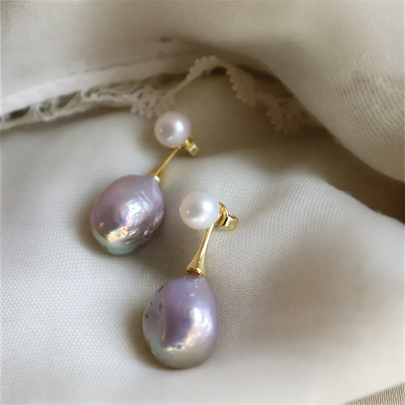 Exquisite Lilac Perlenohrringe