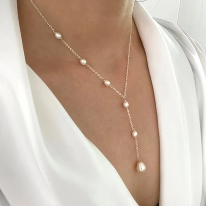 Cascading Perle Lariat Halskette