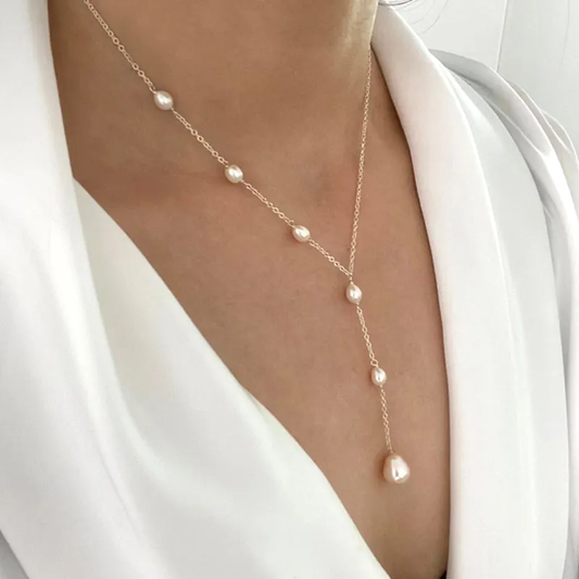 Cascading Perle Lariat Halskette