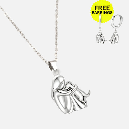 Wynter™ - Hug Pendant with Matching Ohrringe