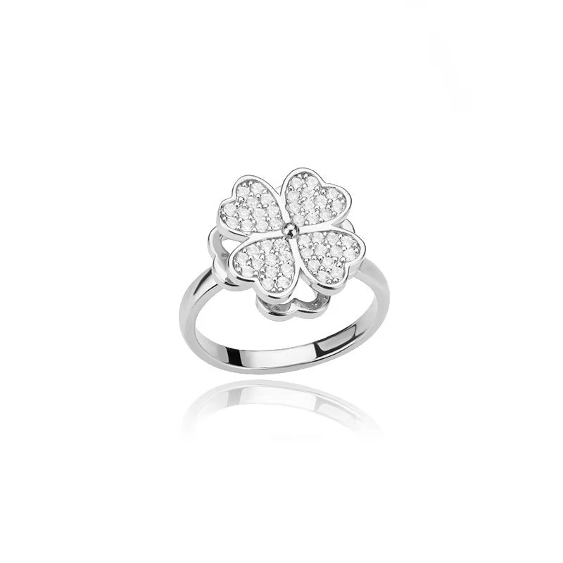 Clover Ring